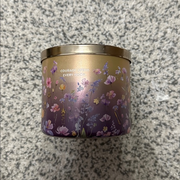 Rapunzel Three Wick Candle - Picture 2 of 5